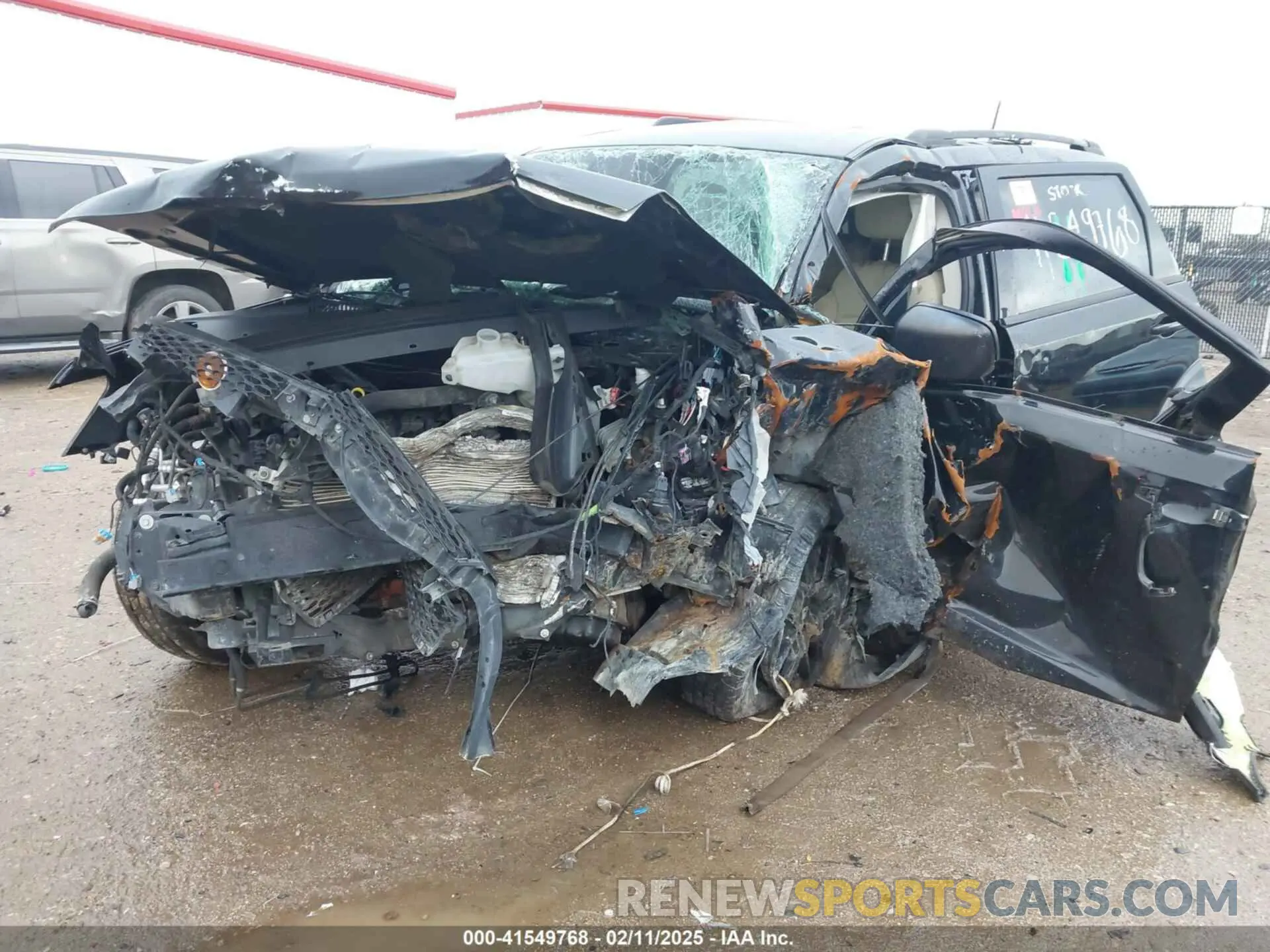 2 Photograph of a damaged car 3C4PDCAB7KT868541 DODGE JOURNEY 2019