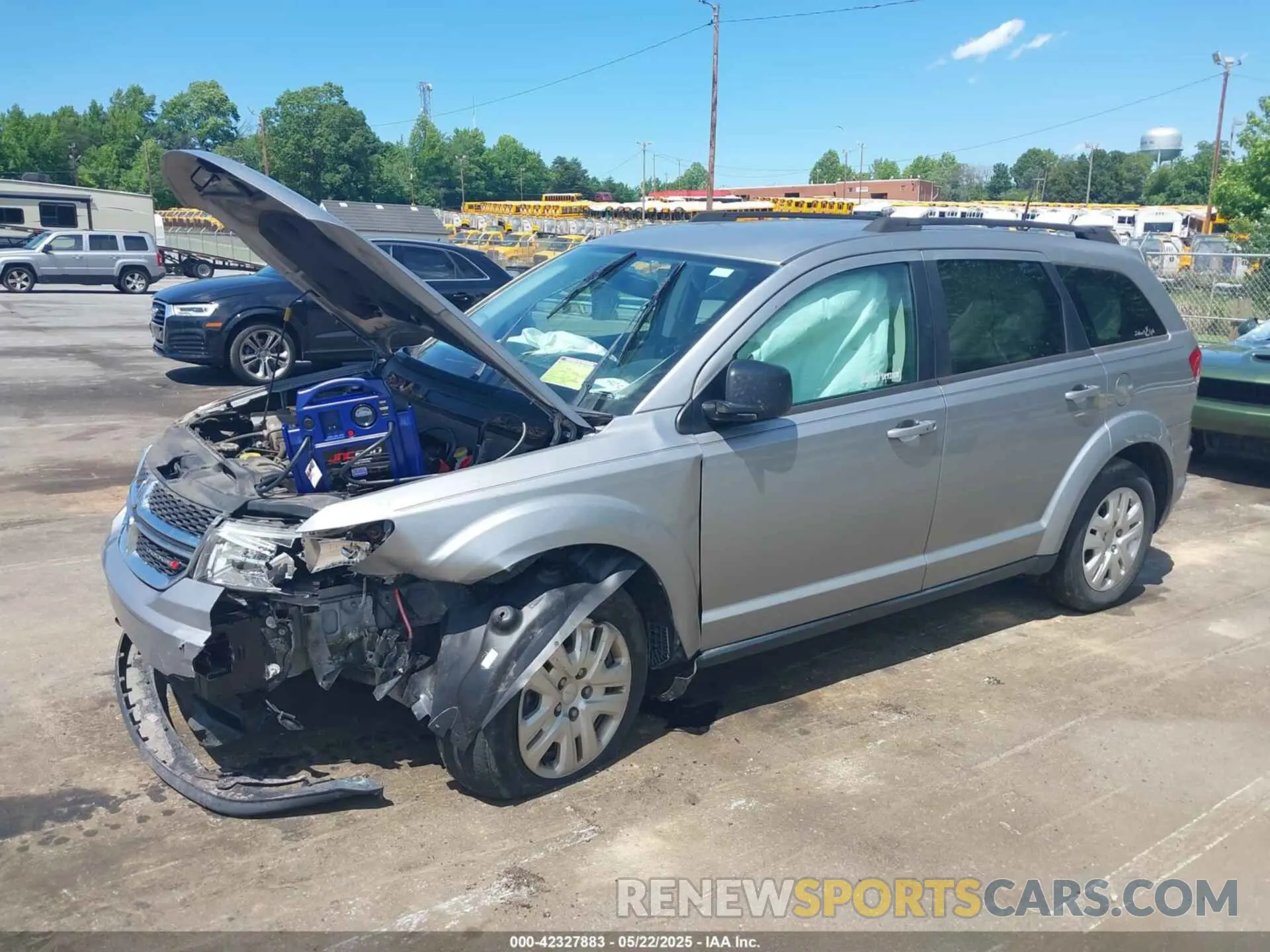 2 Photograph of a damaged car 3C4PDCAB7KT870550 DODGE JOURNEY 2019