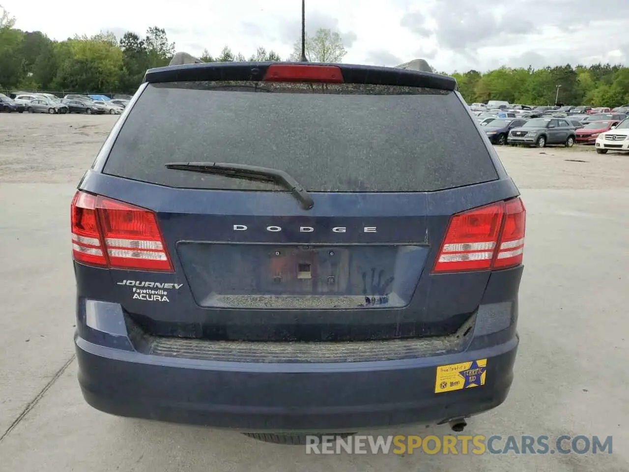 6 Photograph of a damaged car 3C4PDCAB8KT872288 DODGE JOURNEY 2019