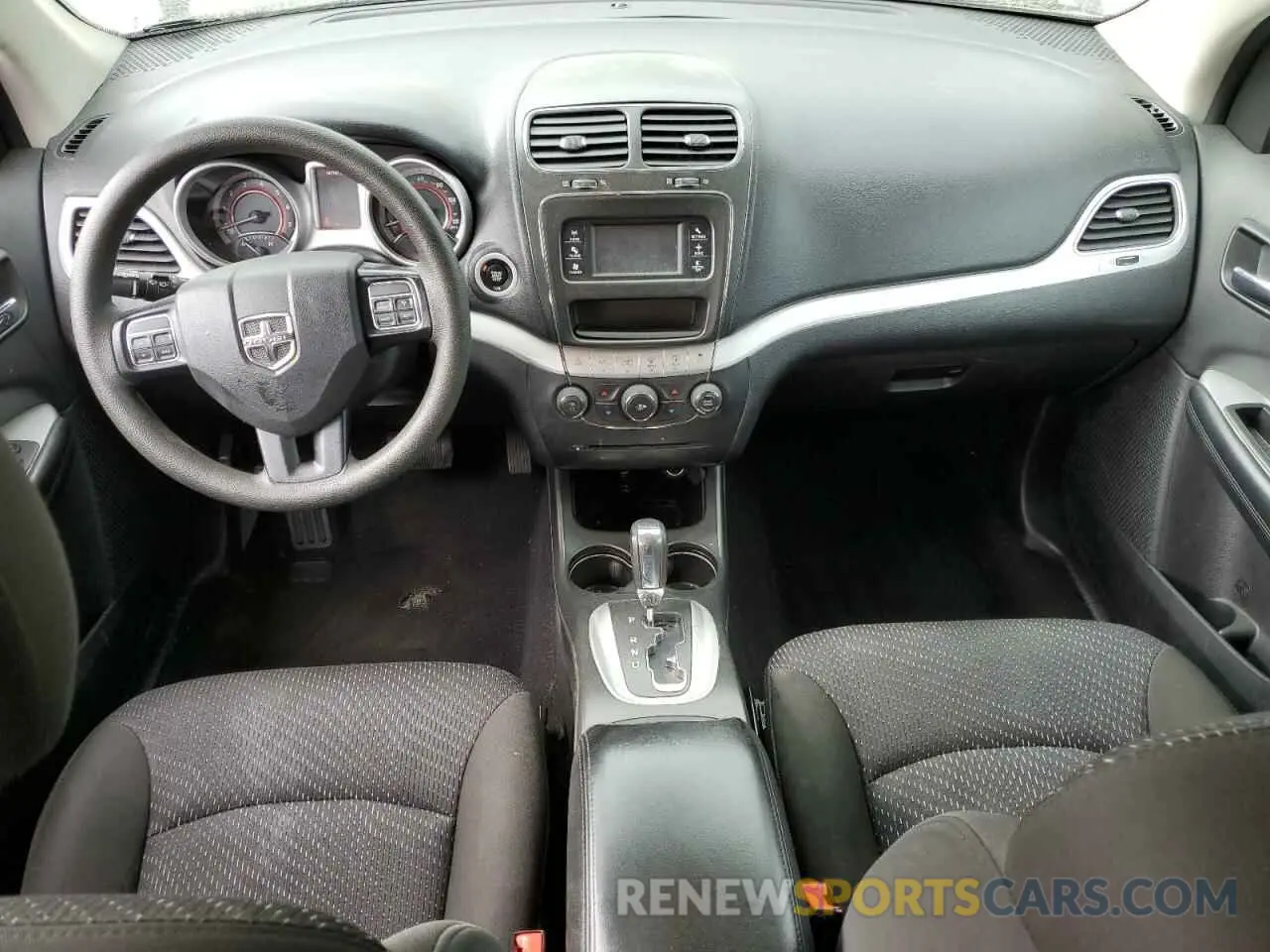 8 Photograph of a damaged car 3C4PDCAB8KT872288 DODGE JOURNEY 2019