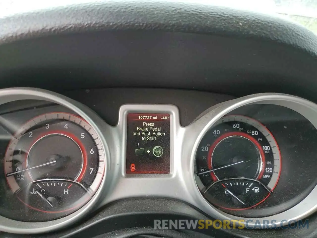 9 Photograph of a damaged car 3C4PDCAB8KT872288 DODGE JOURNEY 2019