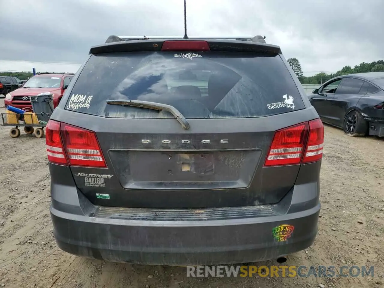 6 Photograph of a damaged car 3C4PDCABXKT860935 DODGE JOURNEY 2019