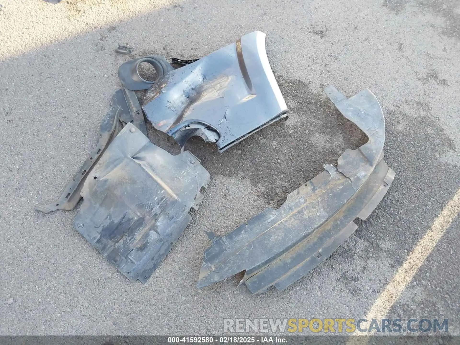 12 Photograph of a damaged car 3C4PDCBB0KT701307 DODGE JOURNEY 2019