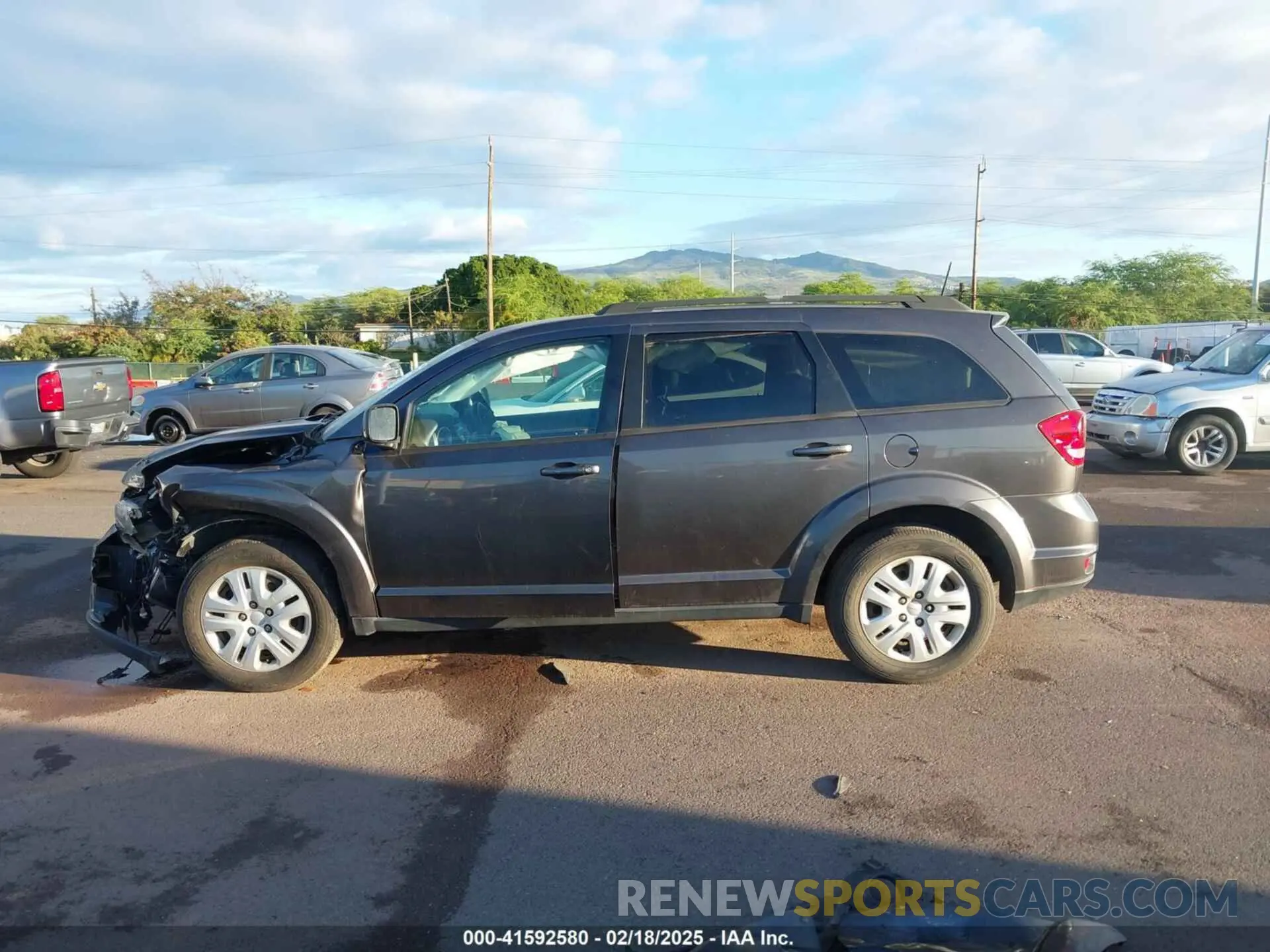 15 Photograph of a damaged car 3C4PDCBB0KT701307 DODGE JOURNEY 2019