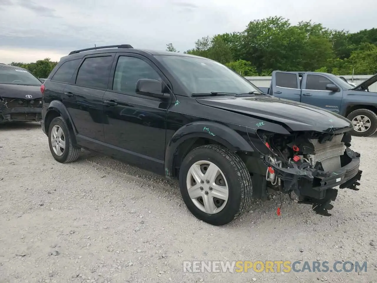4 Photograph of a damaged car 3C4PDCBB0KT719581 DODGE JOURNEY 2019