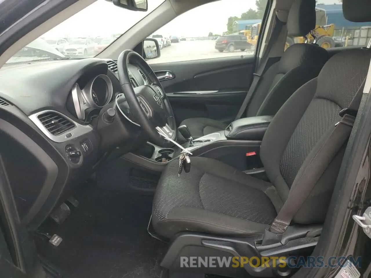 7 Photograph of a damaged car 3C4PDCBB0KT719581 DODGE JOURNEY 2019