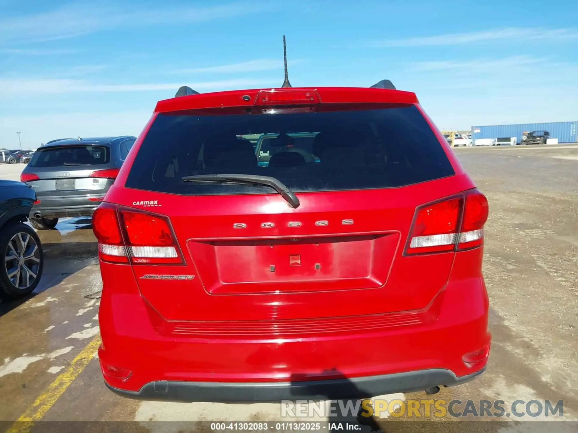 16 Photograph of a damaged car 3C4PDCBB0KT756257 DODGE JOURNEY 2019