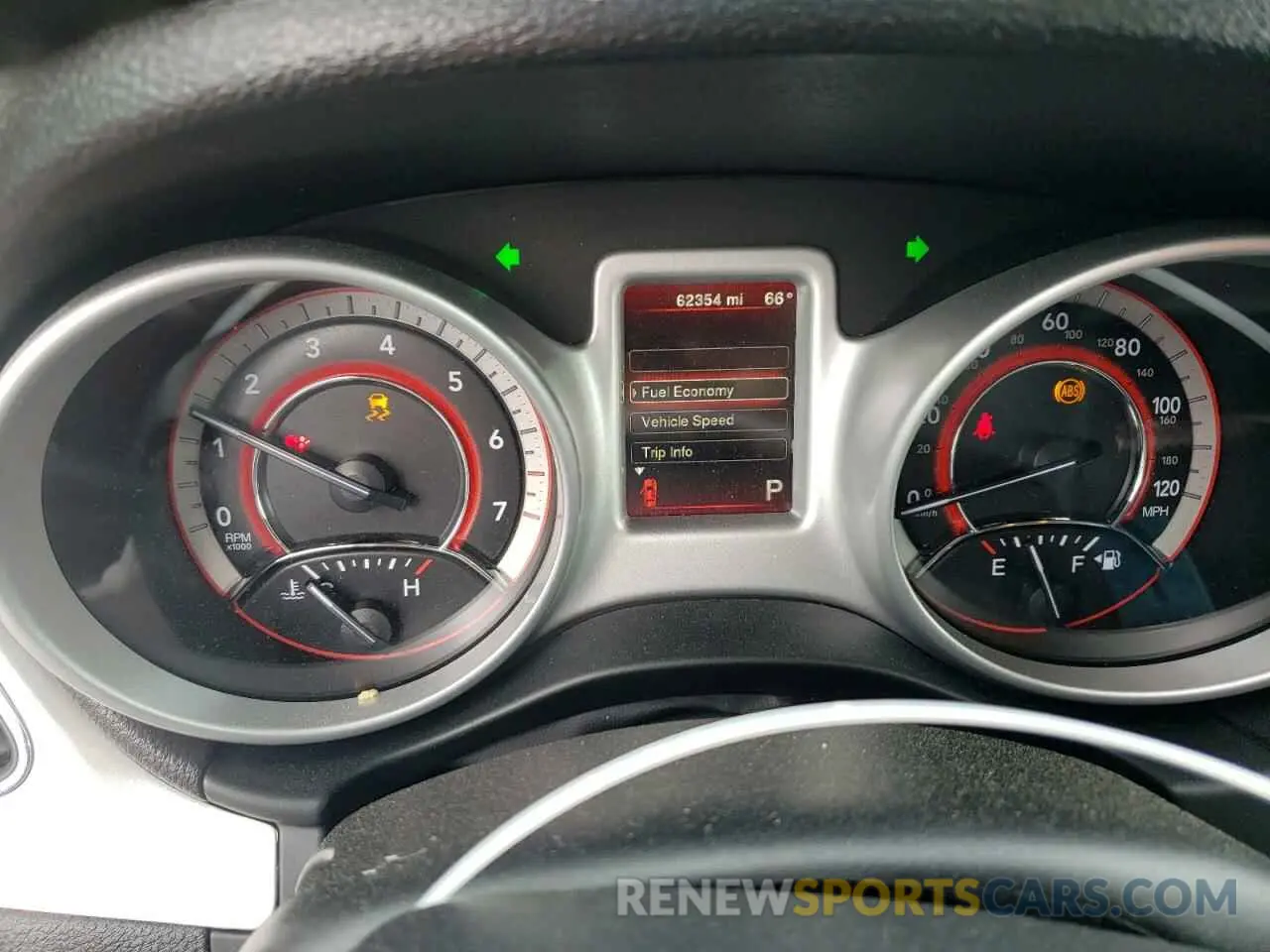 9 Photograph of a damaged car 3C4PDCBB0KT810592 DODGE JOURNEY 2019