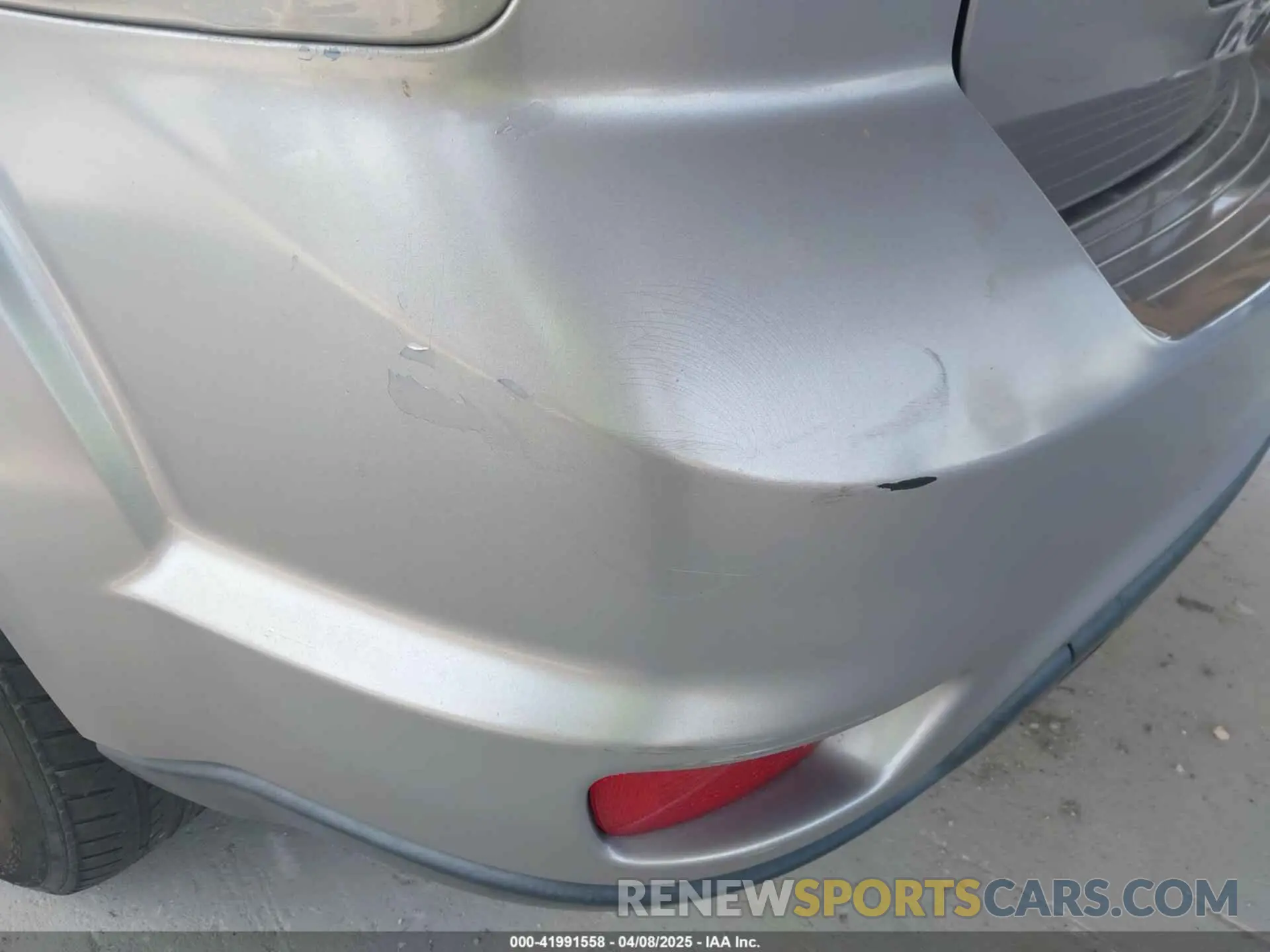6 Photograph of a damaged car 3C4PDCBB0KT848601 DODGE JOURNEY 2019