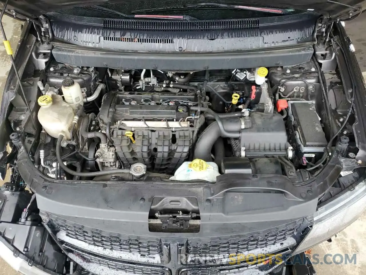 12 Photograph of a damaged car 3C4PDCBB0KT852387 DODGE JOURNEY 2019