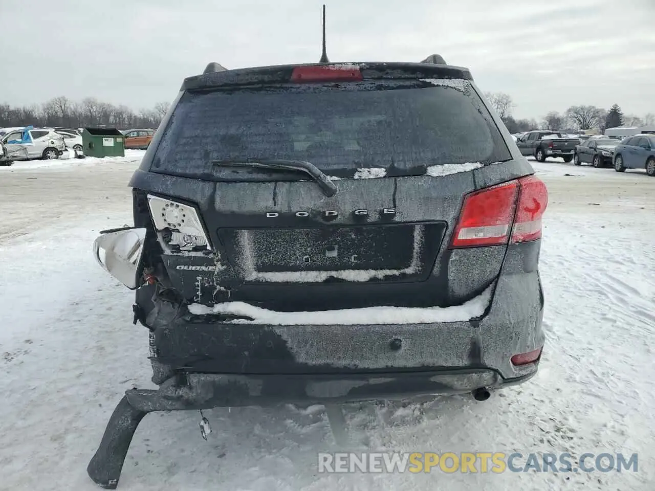 6 Photograph of a damaged car 3C4PDCBB0KT862739 DODGE JOURNEY 2019