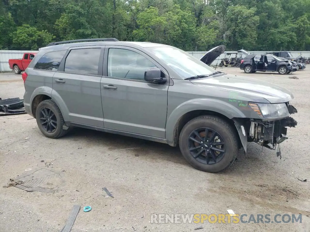 4 Photograph of a damaged car 3C4PDCBB0KT875474 DODGE JOURNEY 2019