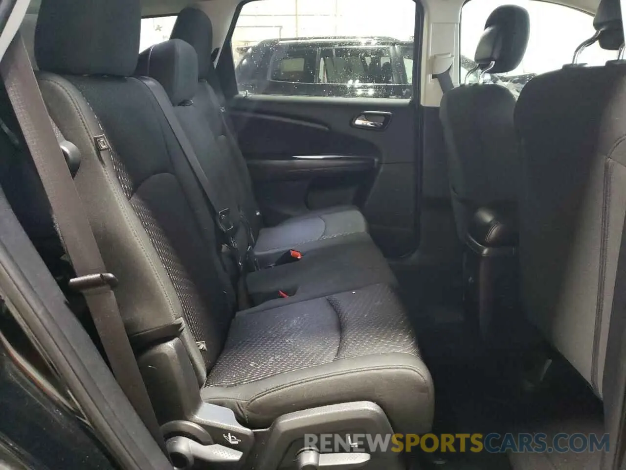 12 Photograph of a damaged car 3C4PDCBB1KT778770 DODGE JOURNEY 2019