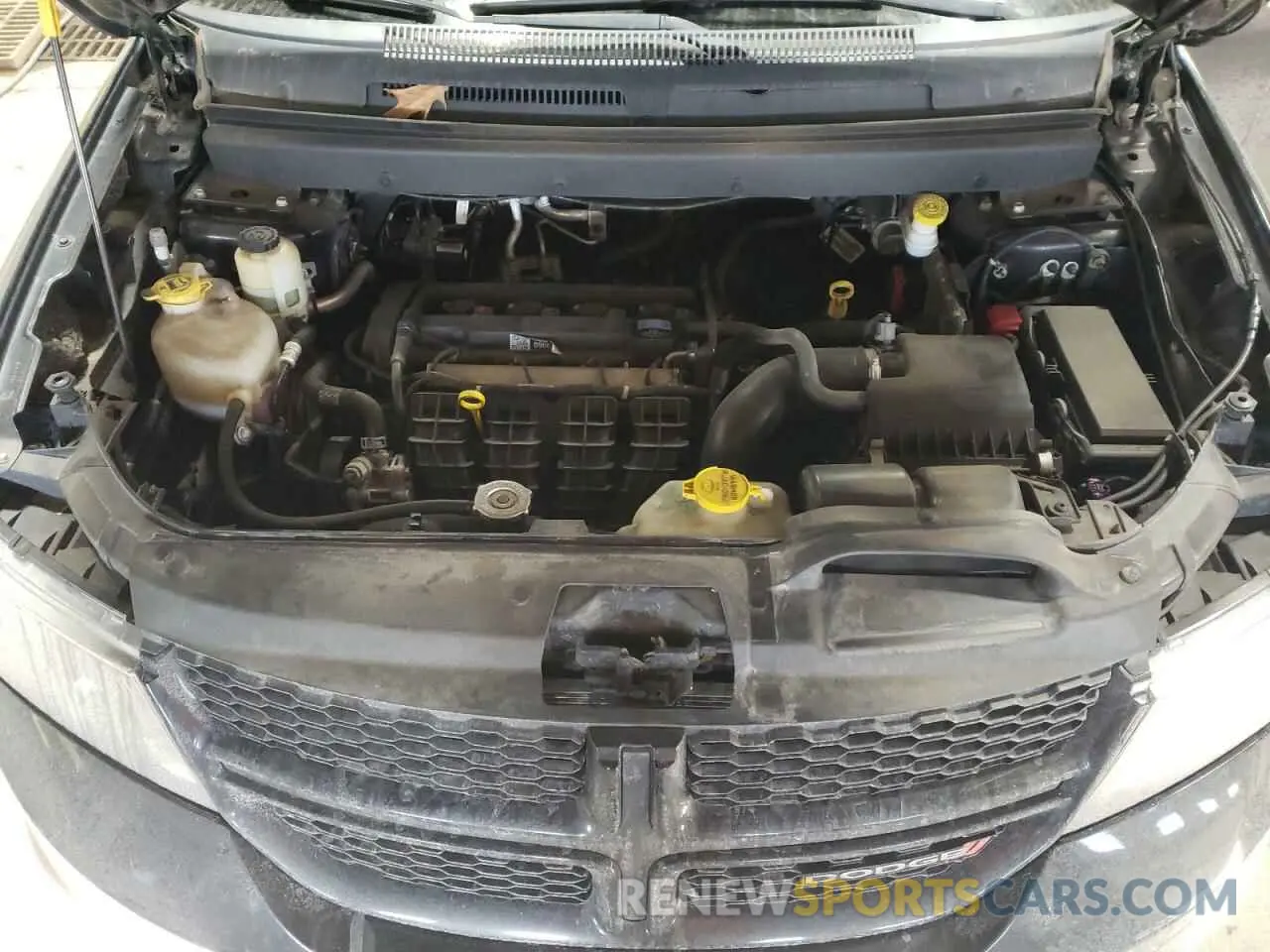 14 Photograph of a damaged car 3C4PDCBB1KT778770 DODGE JOURNEY 2019