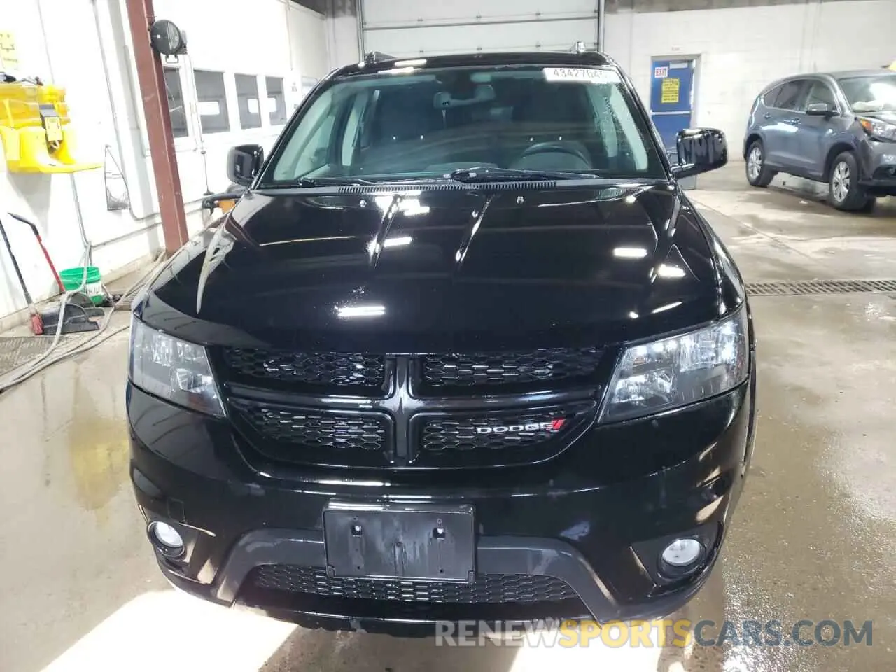 5 Photograph of a damaged car 3C4PDCBB1KT778770 DODGE JOURNEY 2019