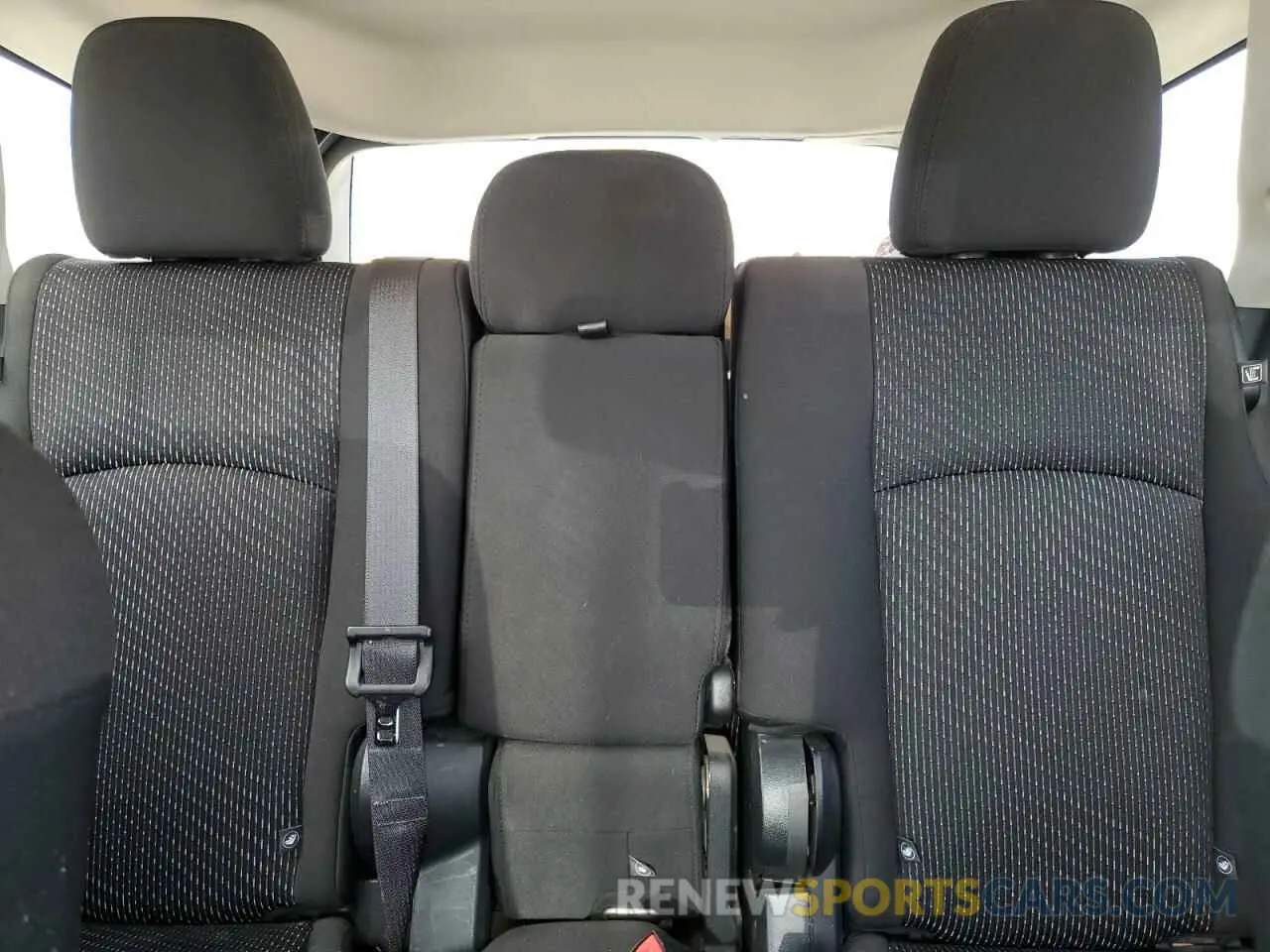 10 Photograph of a damaged car 3C4PDCBB1KT779370 DODGE JOURNEY 2019