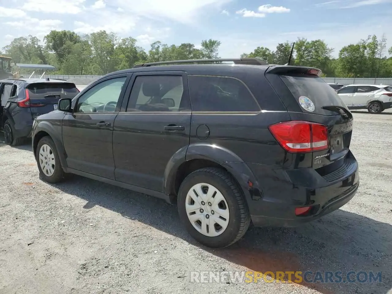 2 Photograph of a damaged car 3C4PDCBB1KT779370 DODGE JOURNEY 2019