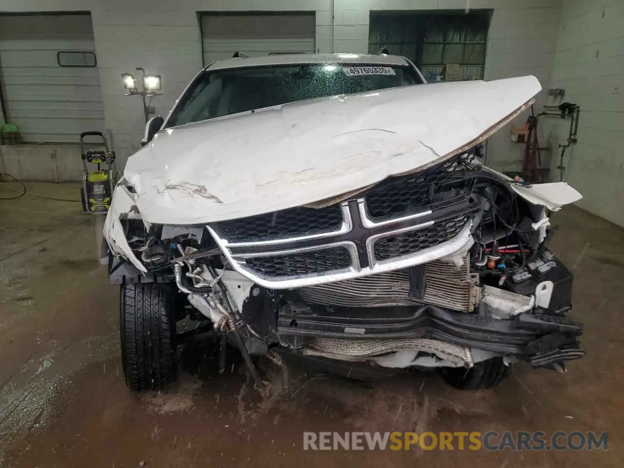 5 Photograph of a damaged car 3C4PDCBB1KT784133 DODGE JOURNEY 2019