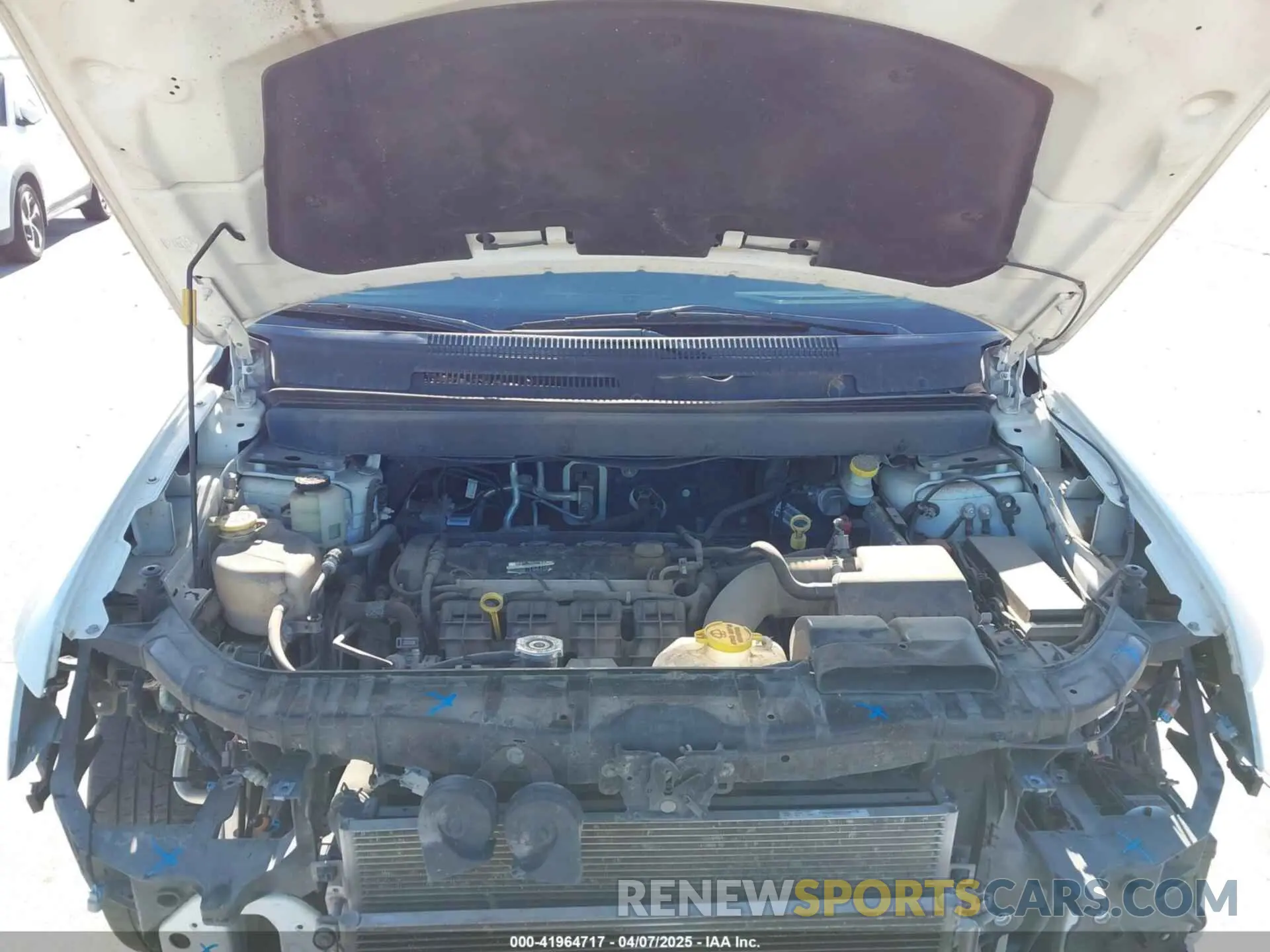 10 Photograph of a damaged car 3C4PDCBB1KT835453 DODGE JOURNEY 2019