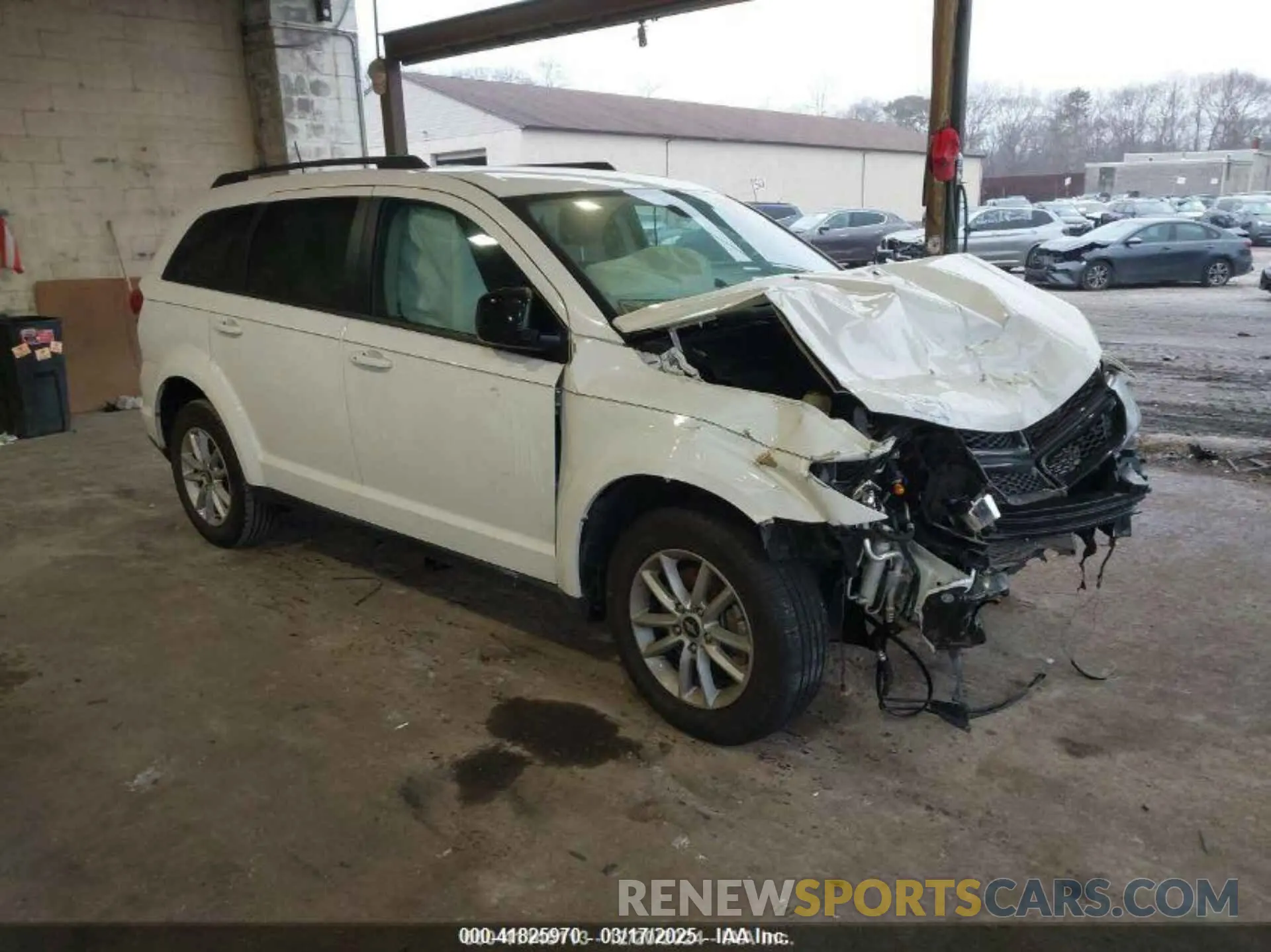 1 Photograph of a damaged car 3C4PDCBB1KT853340 DODGE JOURNEY 2019