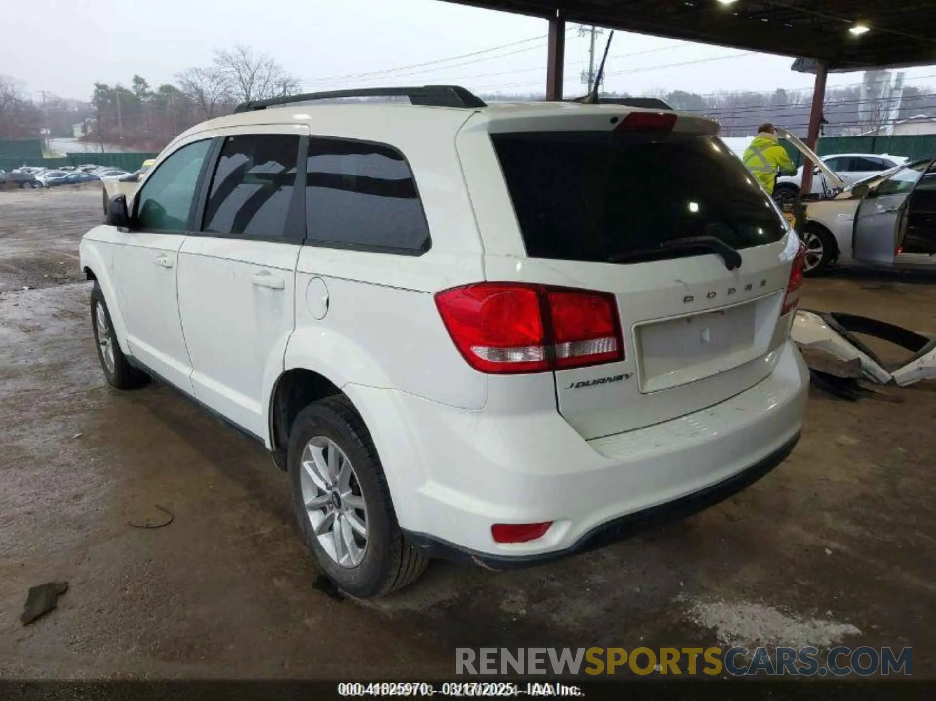 3 Photograph of a damaged car 3C4PDCBB1KT853340 DODGE JOURNEY 2019