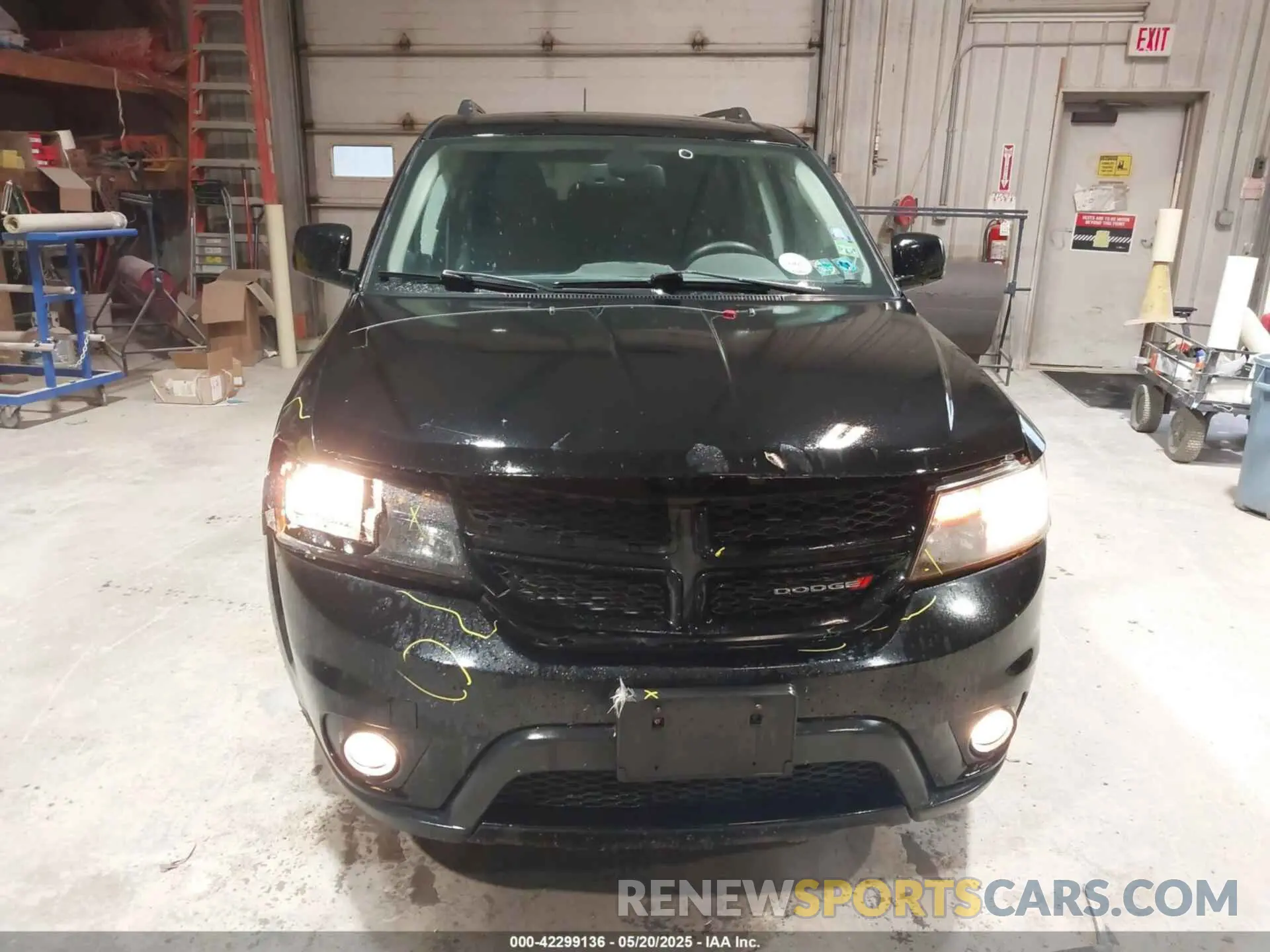 12 Photograph of a damaged car 3C4PDCBB1KT863253 DODGE JOURNEY 2019