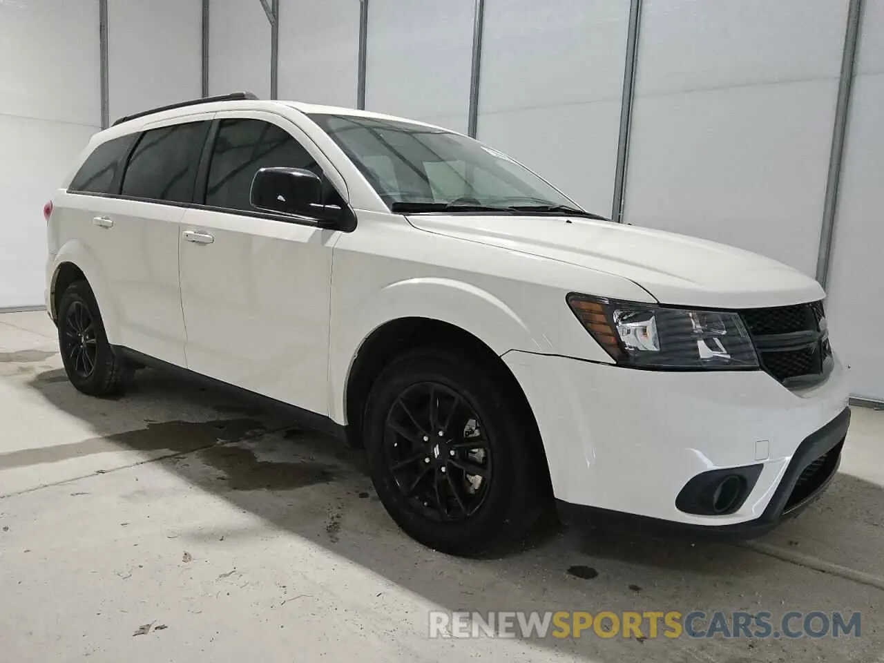 4 Photograph of a damaged car 3C4PDCBB1KT863978 DODGE JOURNEY 2019