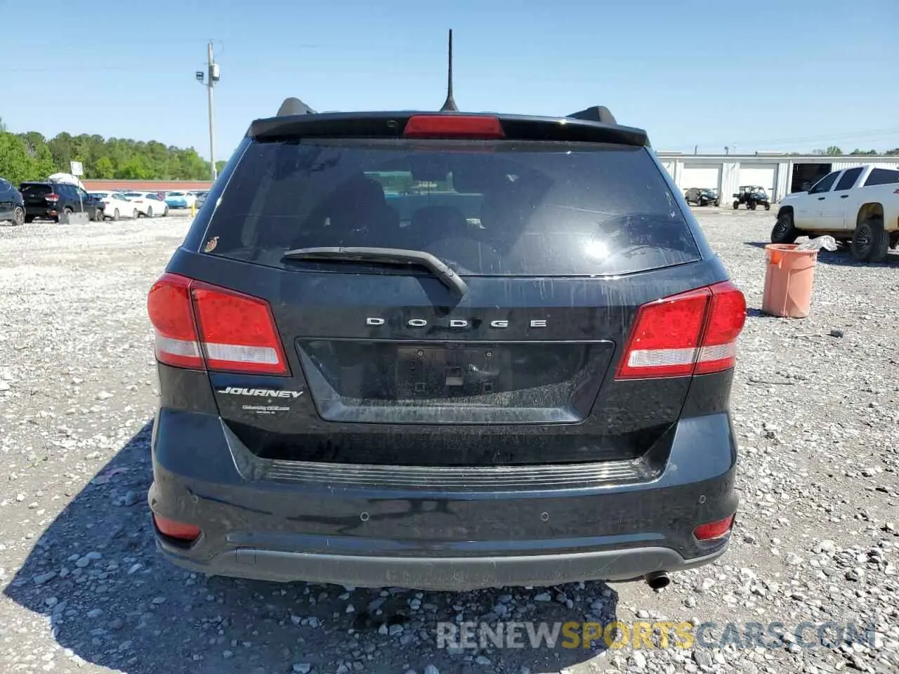 6 Photograph of a damaged car 3C4PDCBB1KT870476 DODGE JOURNEY 2019