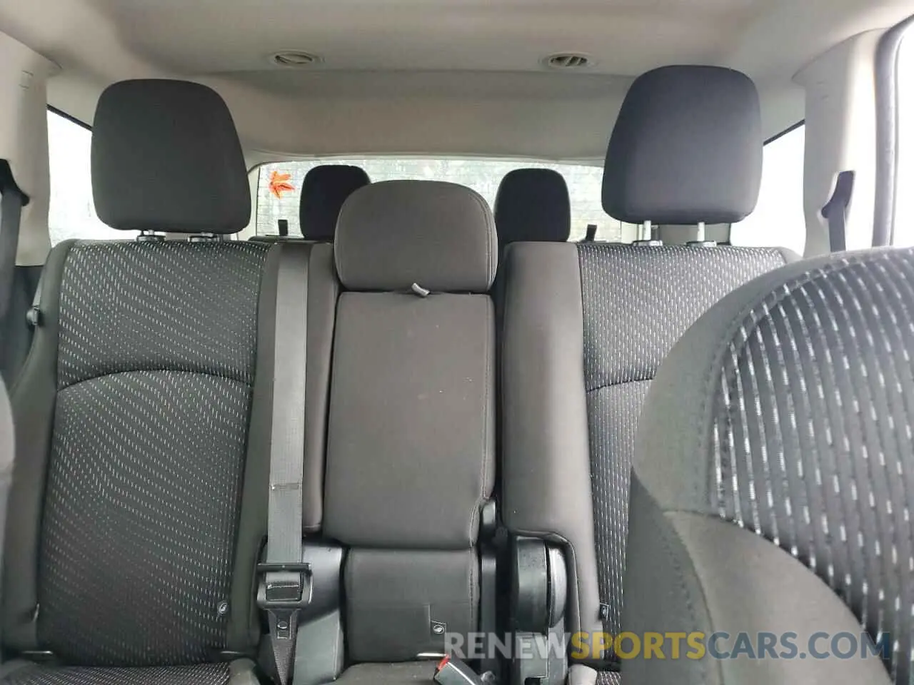 10 Photograph of a damaged car 3C4PDCBB2KT686972 DODGE JOURNEY 2019