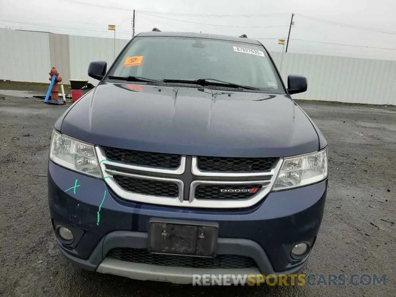 5 Photograph of a damaged car 3C4PDCBB2KT719081 DODGE JOURNEY 2019
