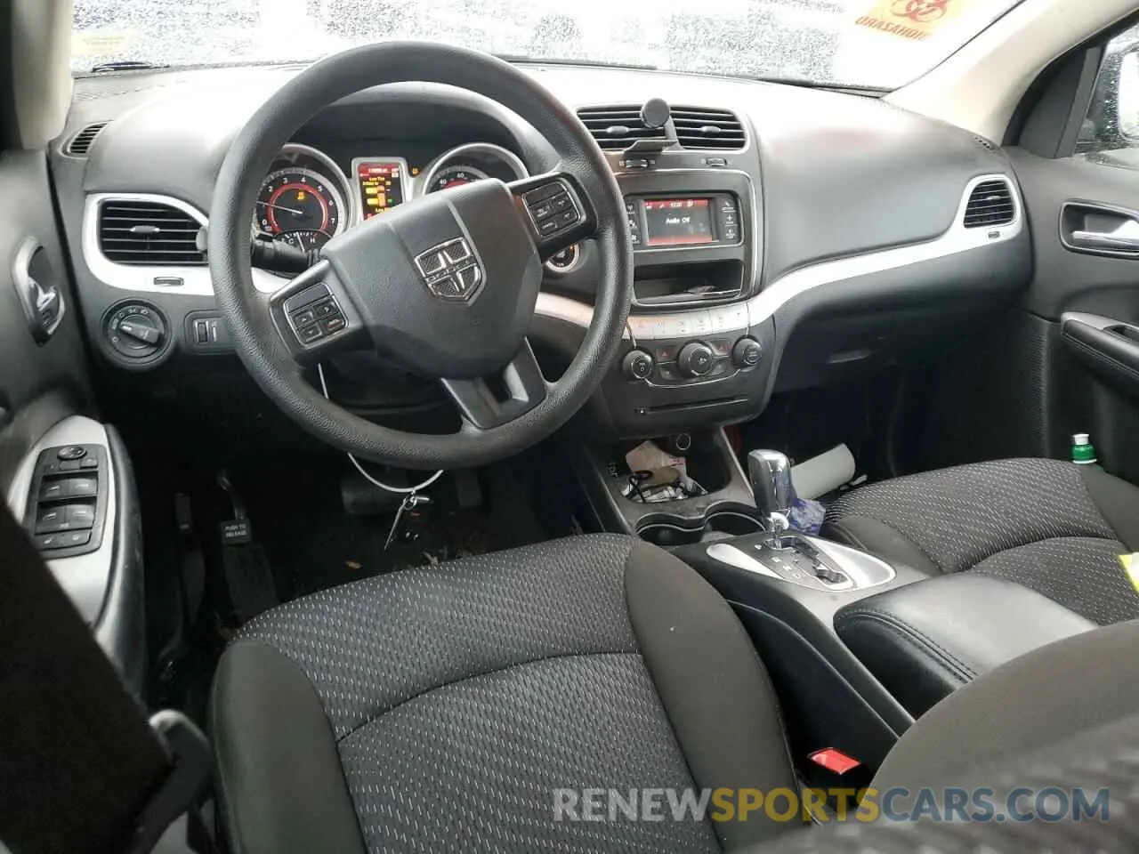 8 Photograph of a damaged car 3C4PDCBB2KT719081 DODGE JOURNEY 2019