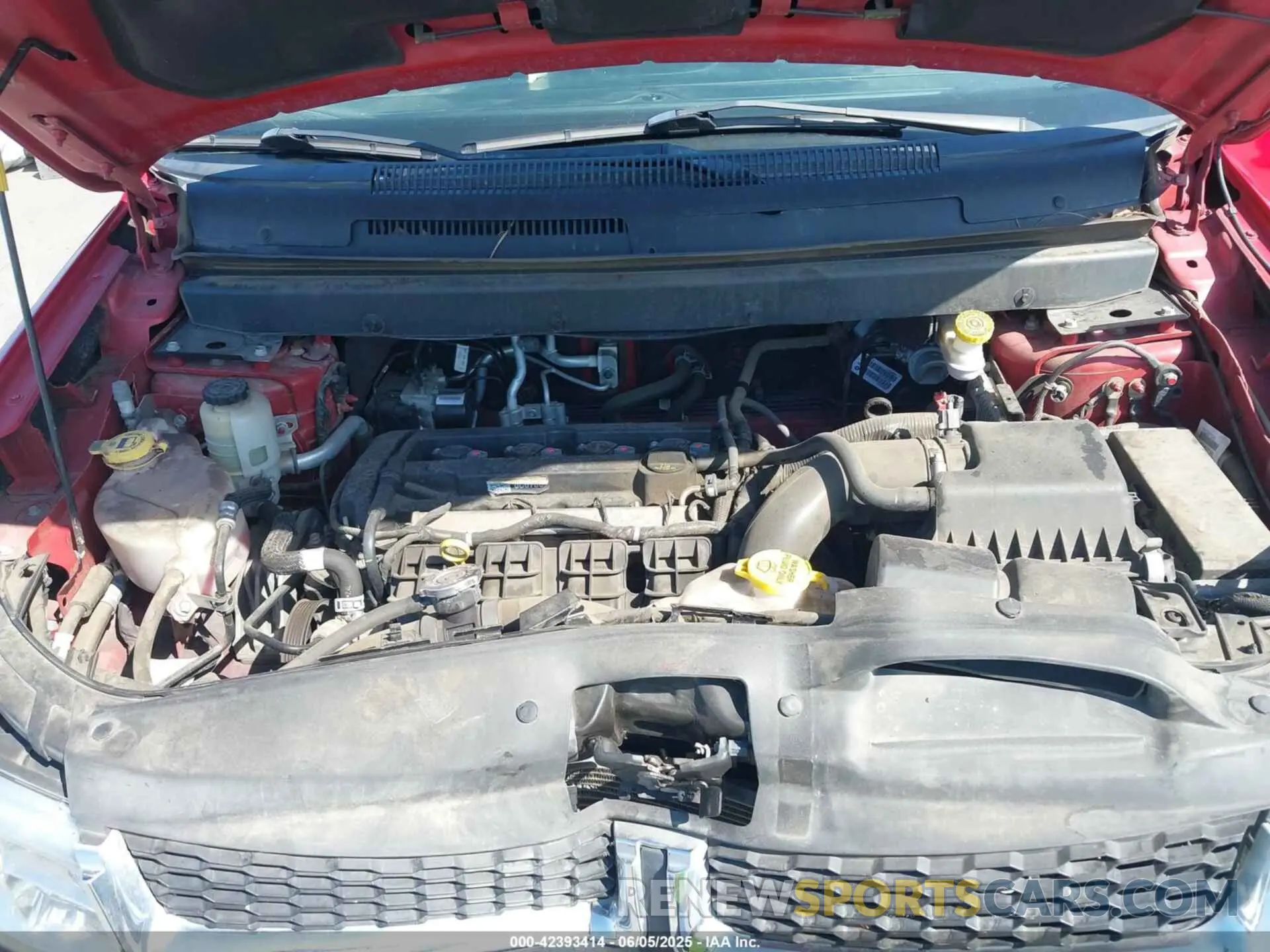 10 Photograph of a damaged car 3C4PDCBB2KT798672 DODGE JOURNEY 2019