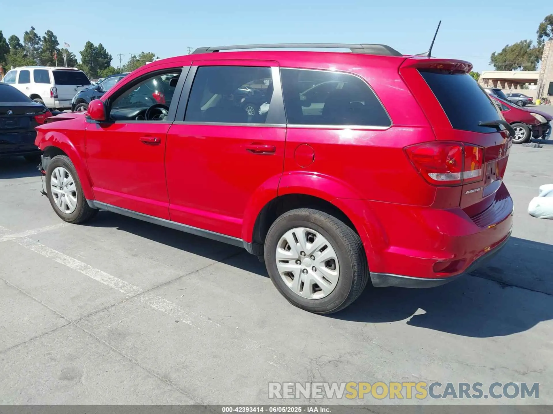 3 Photograph of a damaged car 3C4PDCBB2KT798672 DODGE JOURNEY 2019