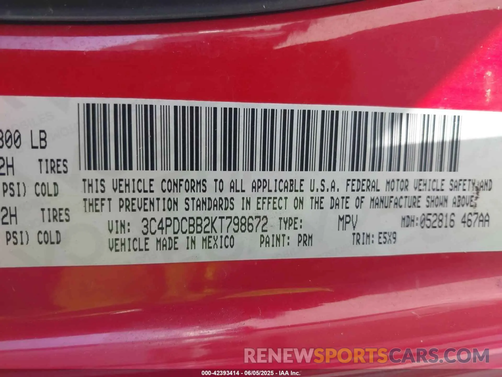 9 Photograph of a damaged car 3C4PDCBB2KT798672 DODGE JOURNEY 2019
