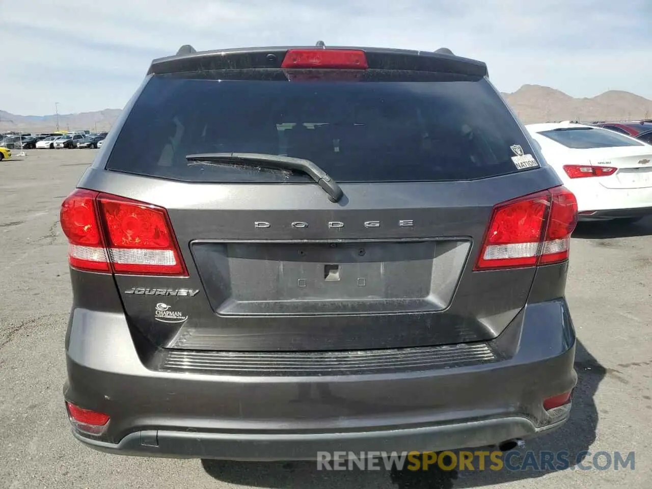 6 Photograph of a damaged car 3C4PDCBB2KT821156 DODGE JOURNEY 2019