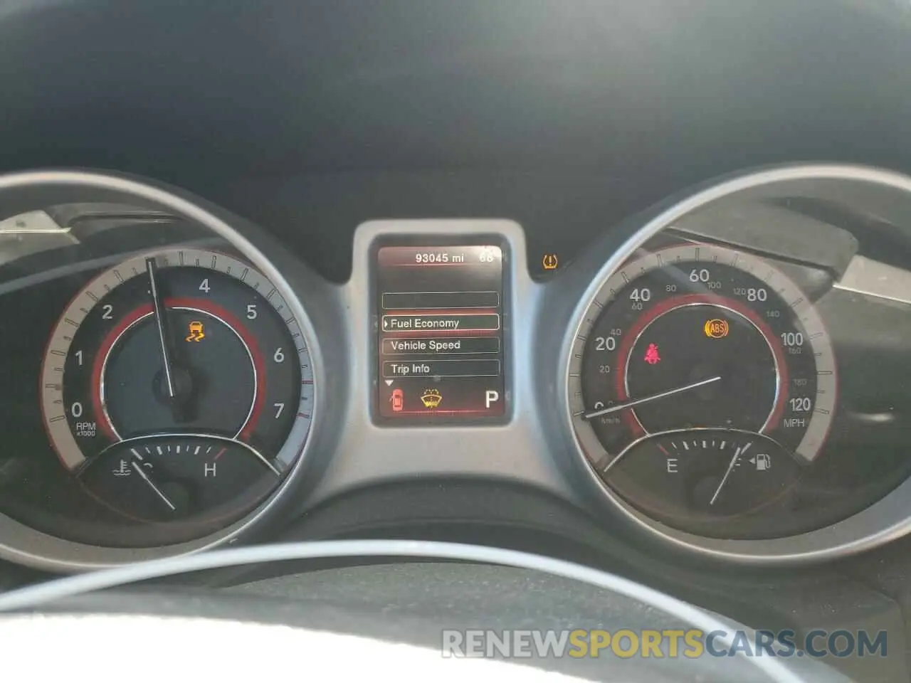 9 Photograph of a damaged car 3C4PDCBB2KT821156 DODGE JOURNEY 2019