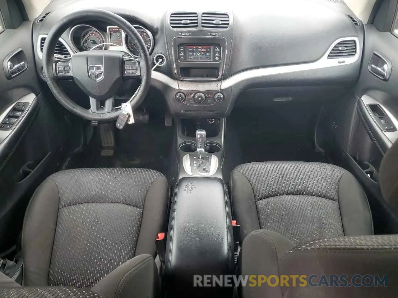 8 Photograph of a damaged car 3C4PDCBB3KT784022 DODGE JOURNEY 2019