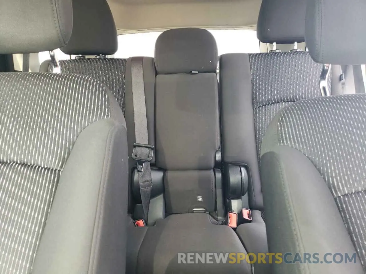 10 Photograph of a damaged car 3C4PDCBB4KT701469 DODGE JOURNEY 2019