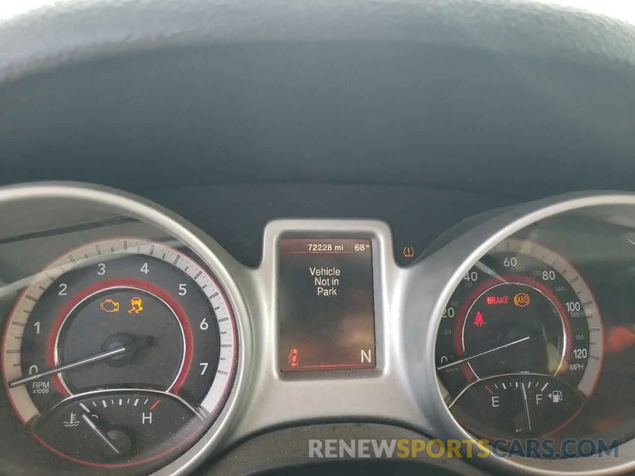 9 Photograph of a damaged car 3C4PDCBB4KT701469 DODGE JOURNEY 2019