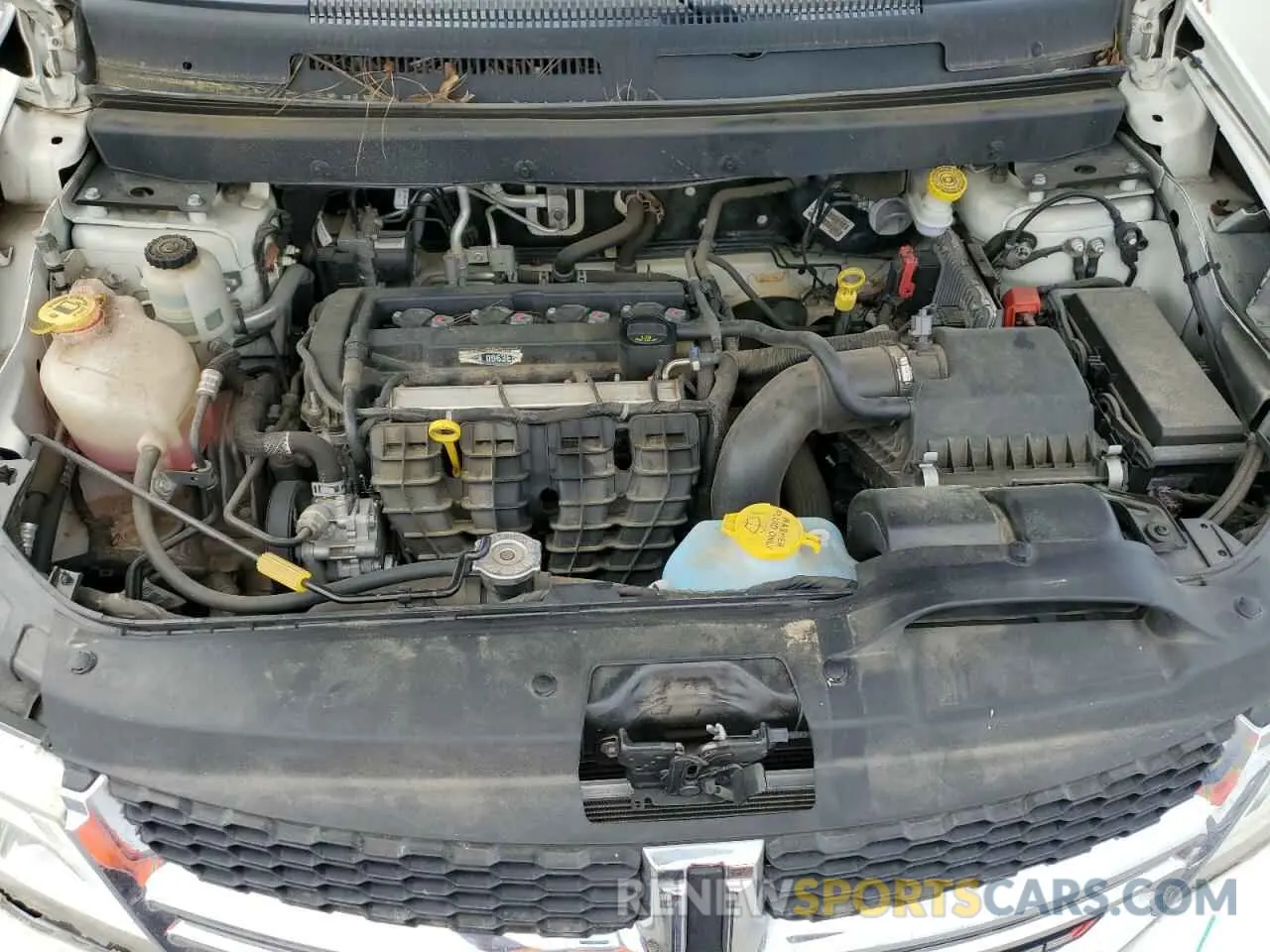 12 Photograph of a damaged car 3C4PDCBB4KT719132 DODGE JOURNEY 2019