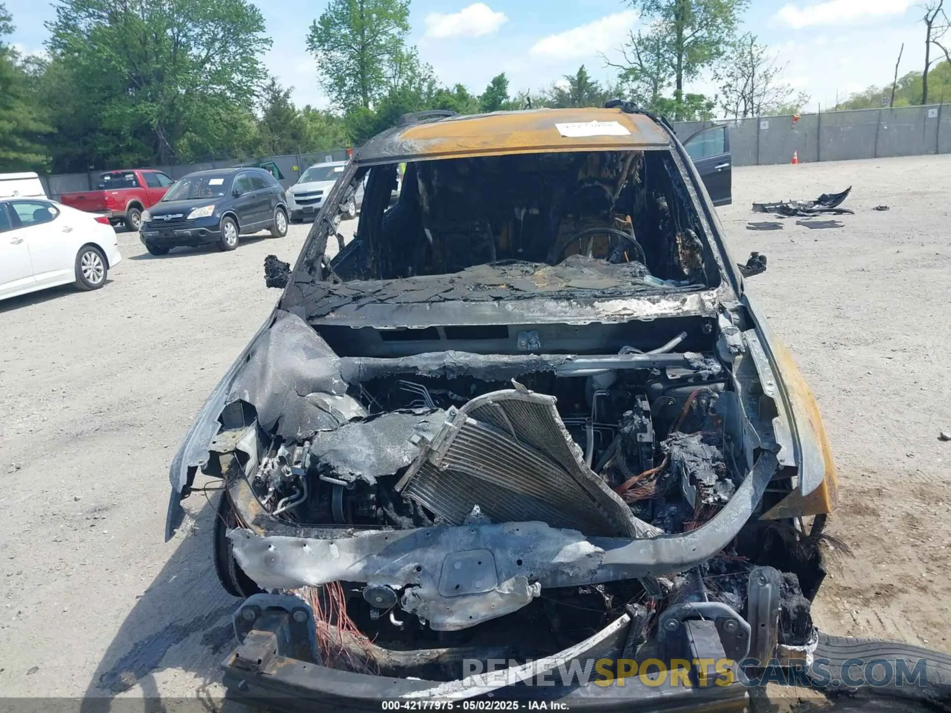 6 Photograph of a damaged car 3C4PDCBB4KT732026 DODGE JOURNEY 2019