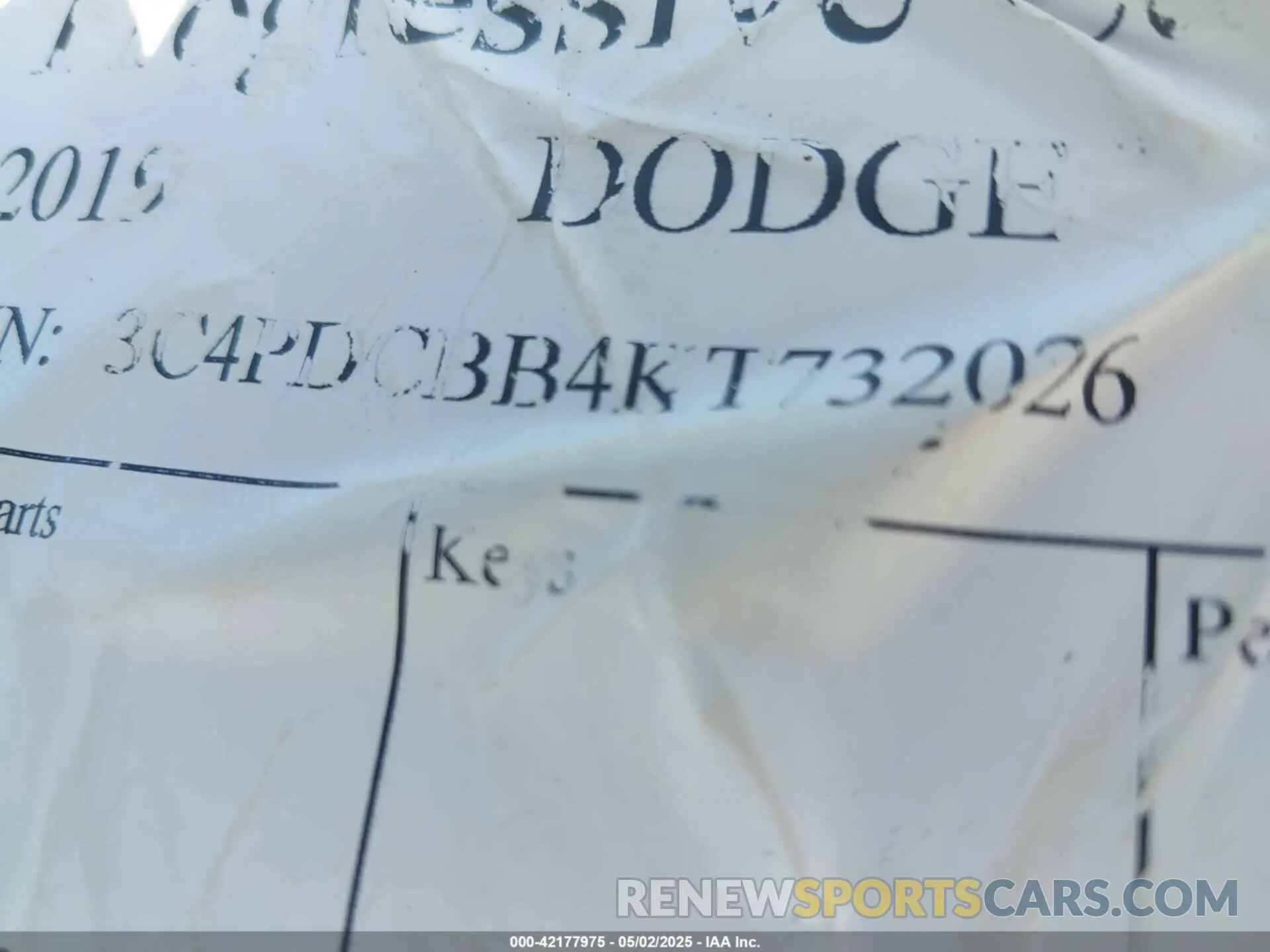9 Photograph of a damaged car 3C4PDCBB4KT732026 DODGE JOURNEY 2019