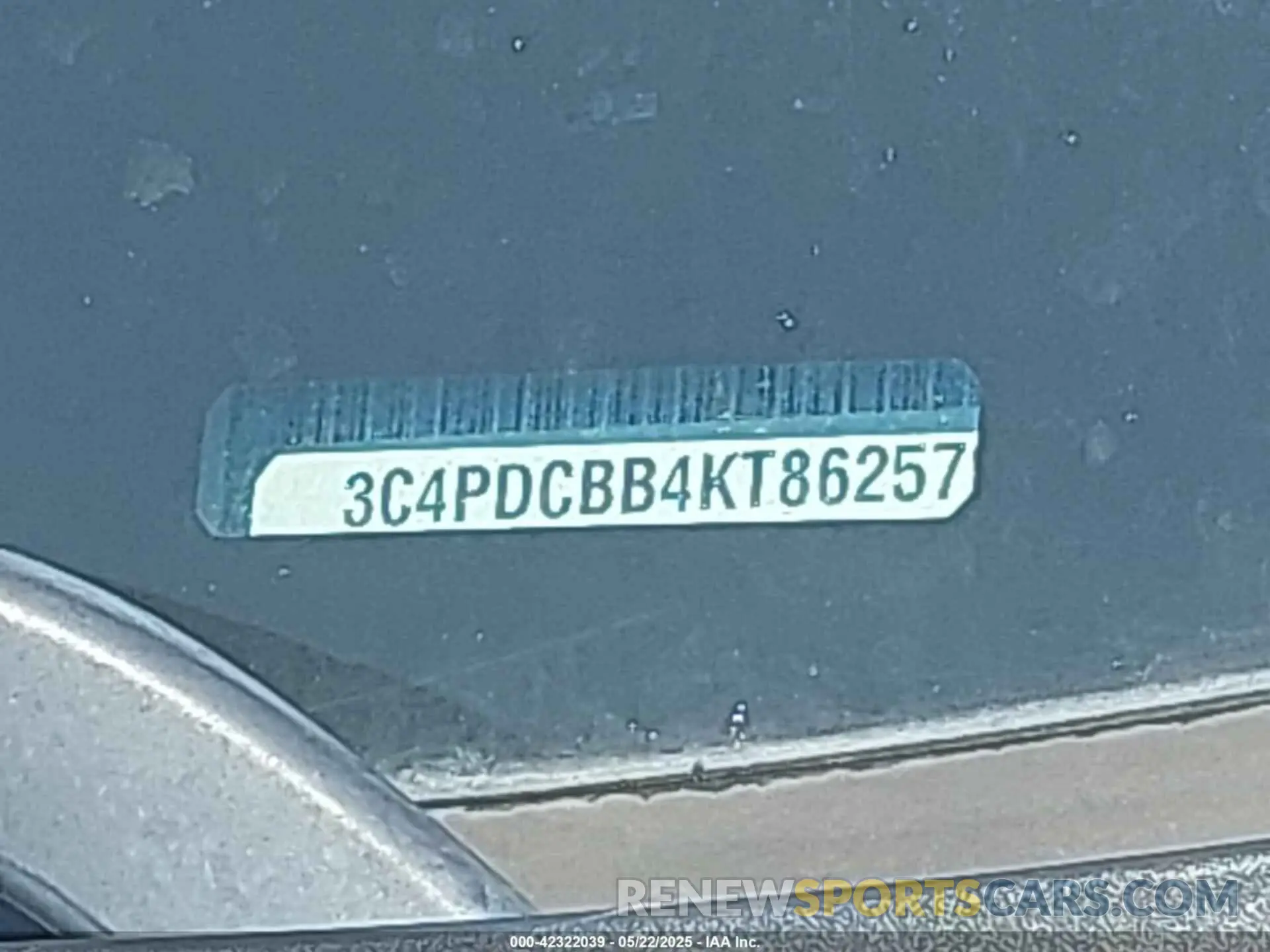 9 Photograph of a damaged car 3C4PDCBB4KT862579 DODGE JOURNEY 2019
