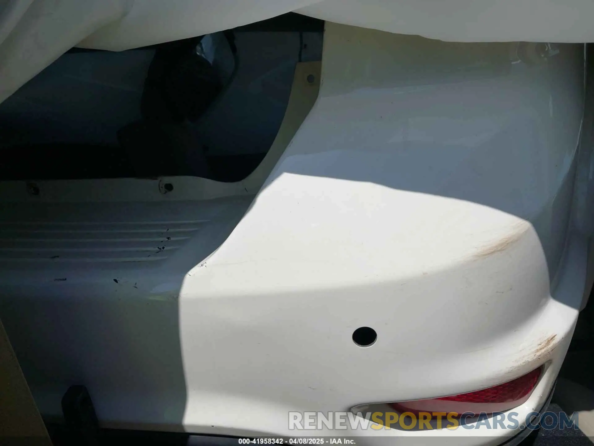 12 Photograph of a damaged car 3C4PDCBB4KT866941 DODGE JOURNEY 2019
