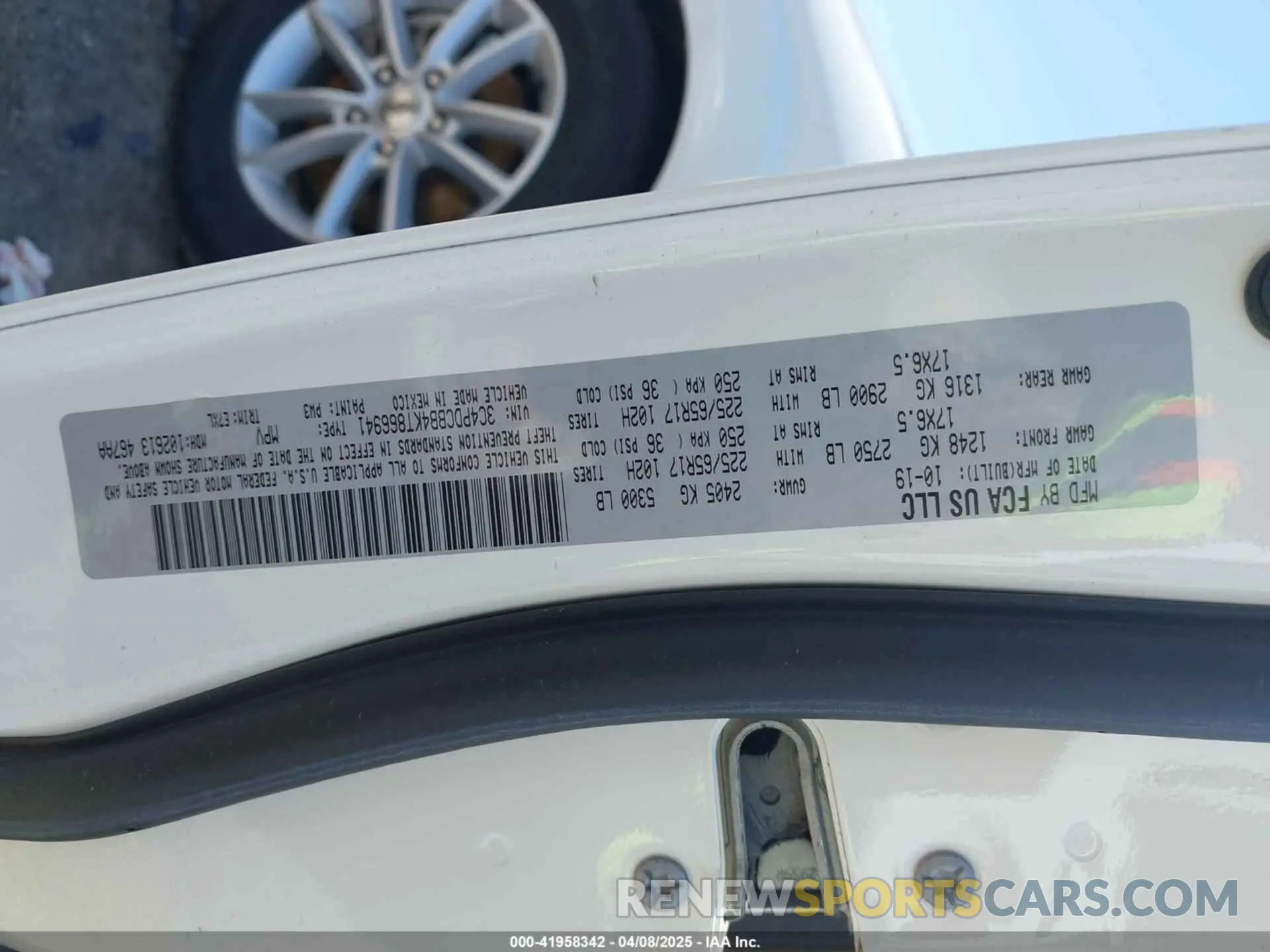 9 Photograph of a damaged car 3C4PDCBB4KT866941 DODGE JOURNEY 2019
