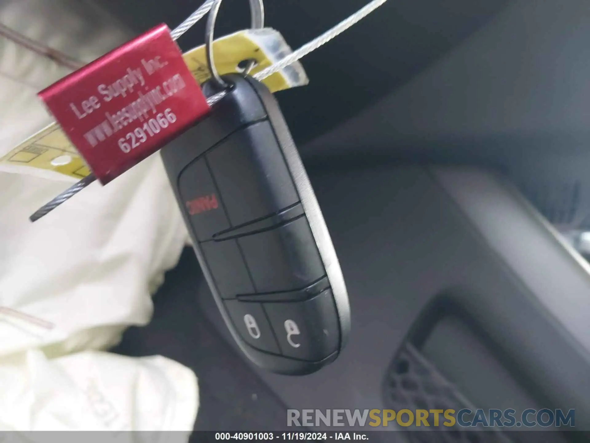 11 Photograph of a damaged car 3C4PDCBB5KT821412 DODGE JOURNEY 2019