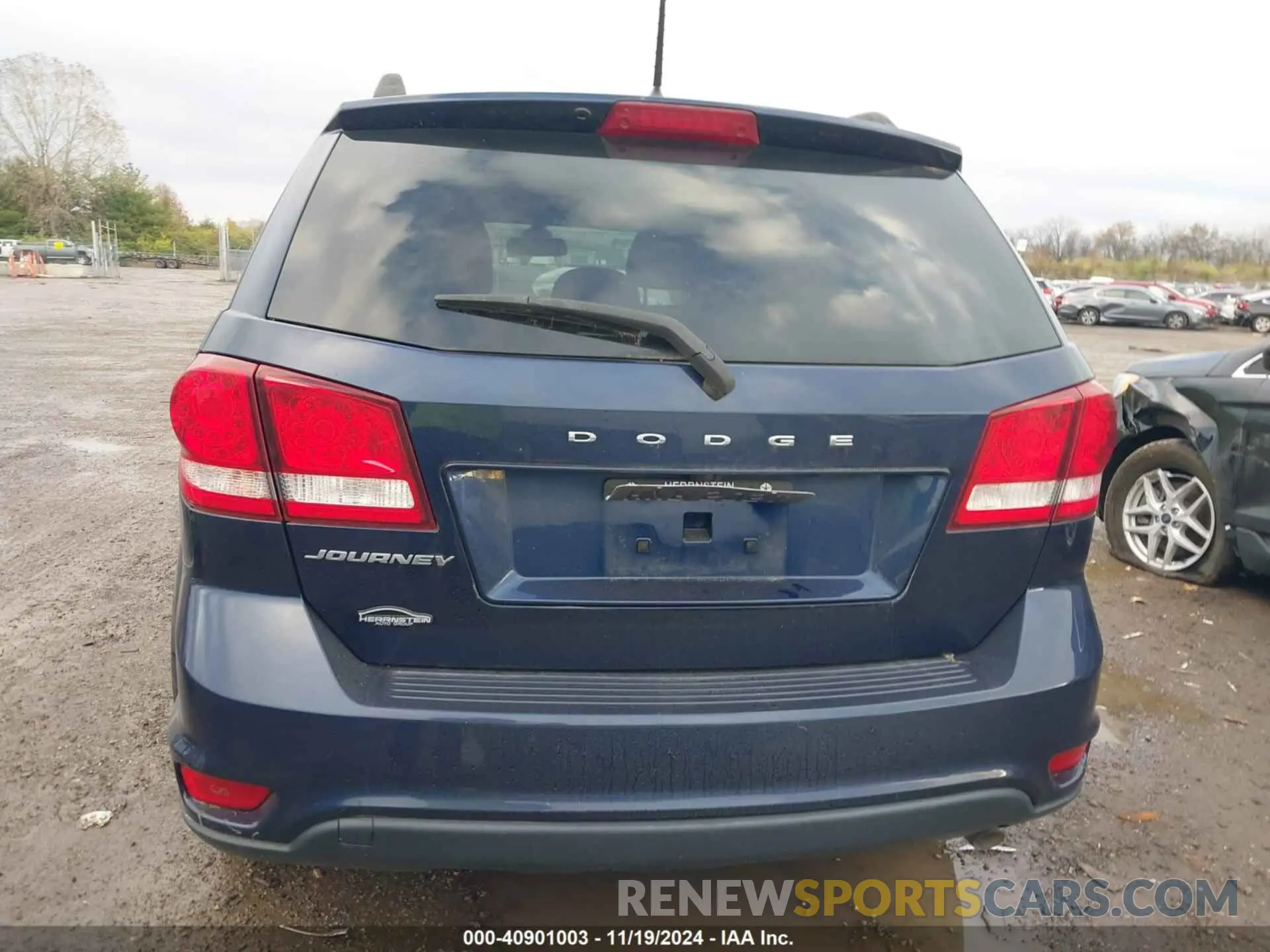 16 Photograph of a damaged car 3C4PDCBB5KT821412 DODGE JOURNEY 2019