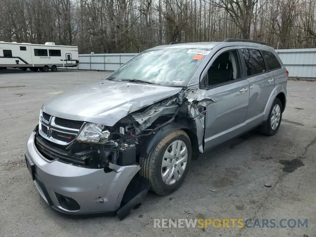 1 Photograph of a damaged car 3C4PDCBB5KT852370 DODGE JOURNEY 2019