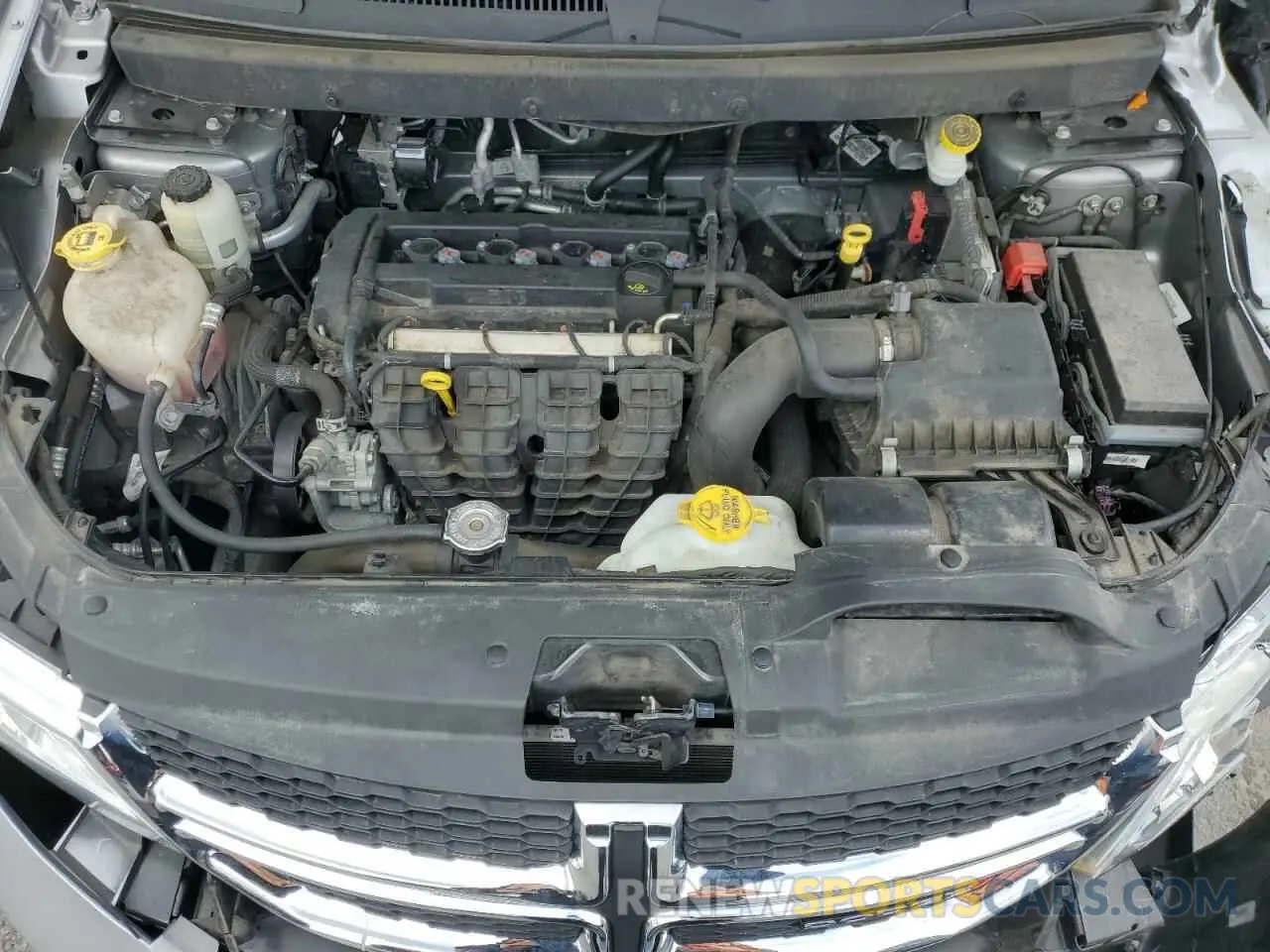 12 Photograph of a damaged car 3C4PDCBB5KT852370 DODGE JOURNEY 2019