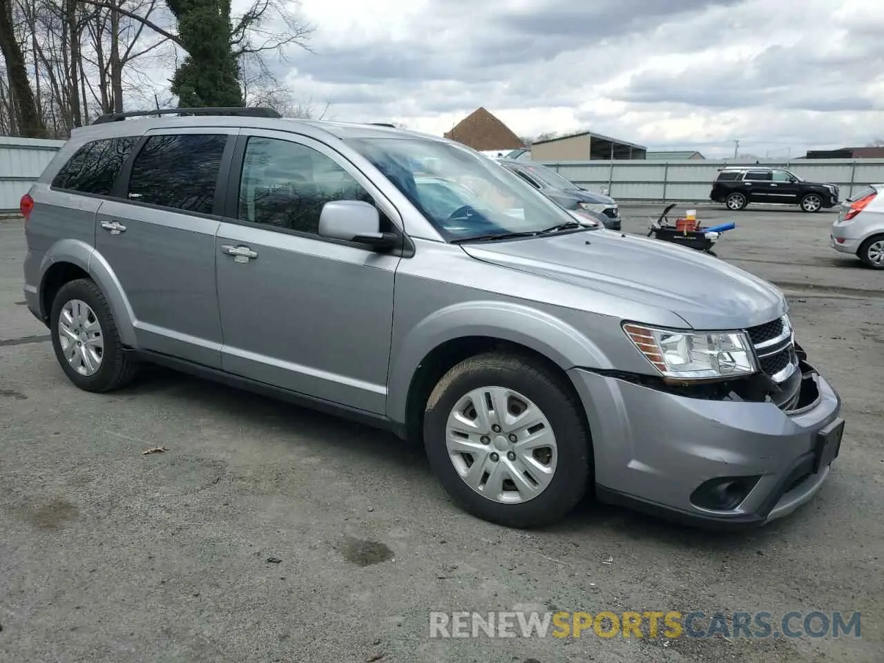 4 Photograph of a damaged car 3C4PDCBB5KT852370 DODGE JOURNEY 2019